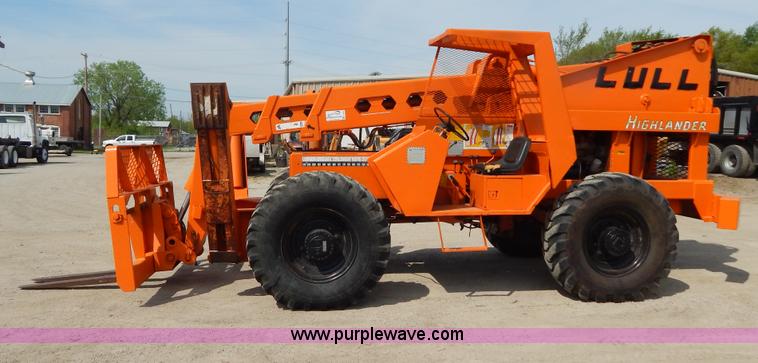image for item H3432 1989 Lull 1044 Highlander telehandler