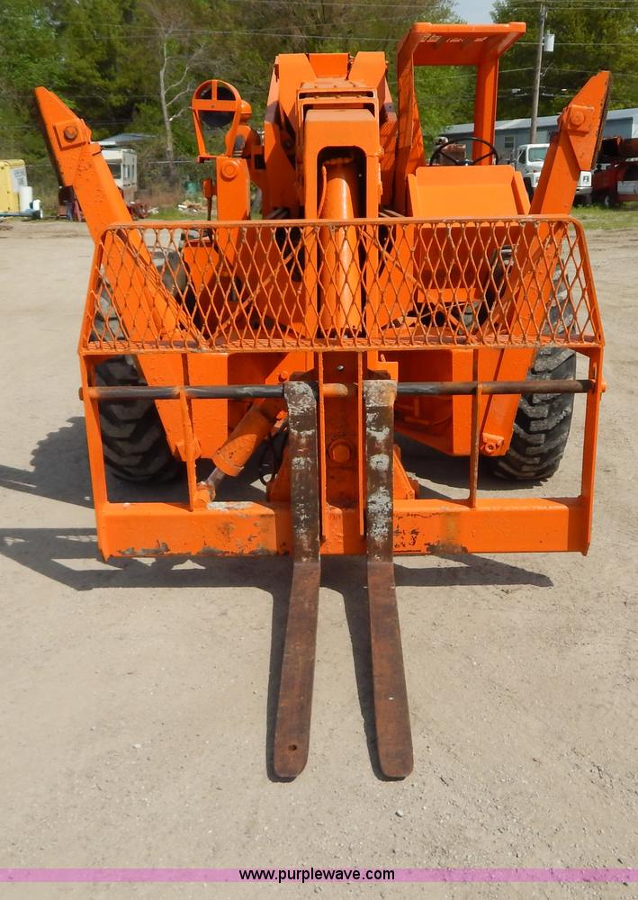 image for item H3432 1989 Lull 1044 Highlander telehandler