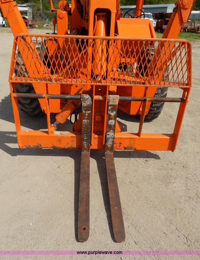 image for item H3432 1989 Lull 1044 Highlander telehandler