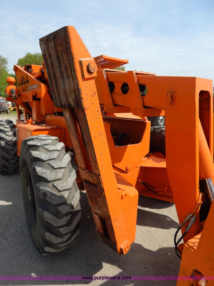 image for item H3432 1989 Lull 1044 Highlander telehandler
