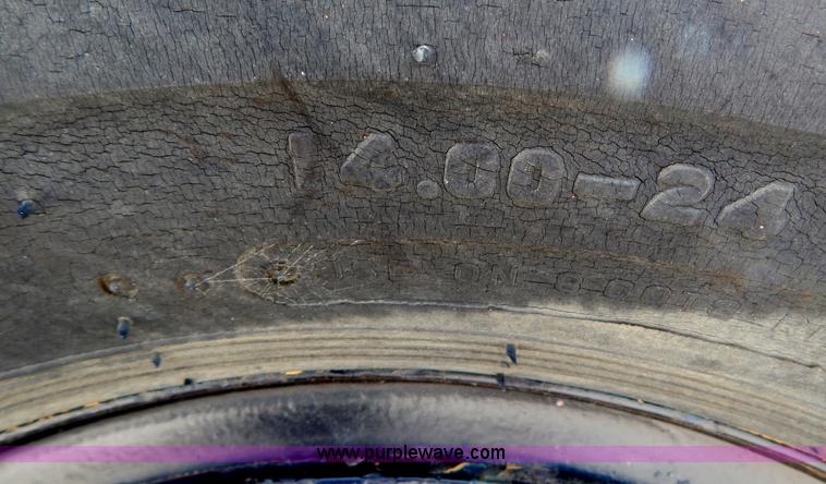 image for item H3432 1989 Lull 1044 Highlander telehandler