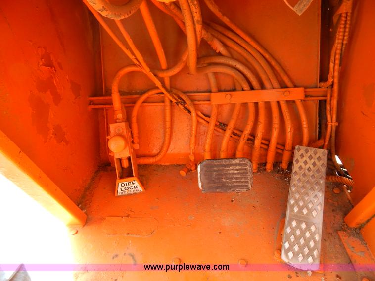 image for item H3432 1989 Lull 1044 Highlander telehandler