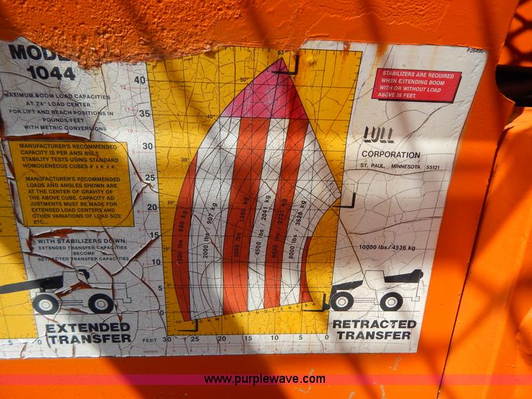 image for item H3432 1989 Lull 1044 Highlander telehandler