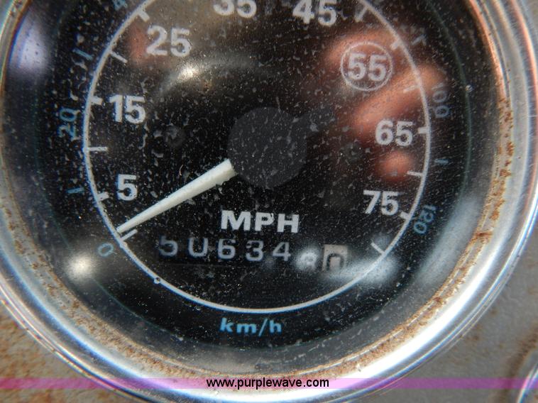 image for item H3433 1995 Ford L9000 roll off truck