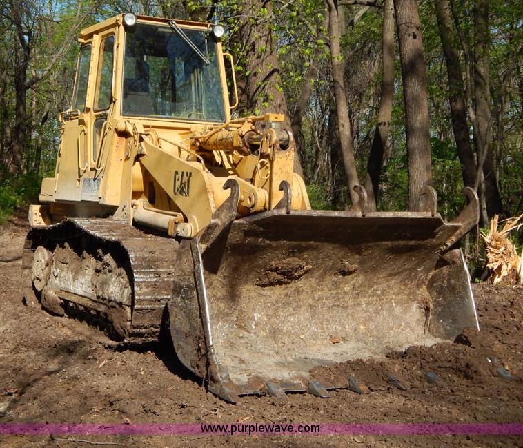 image for item H3436 1988 Caterpillar 963 track loader