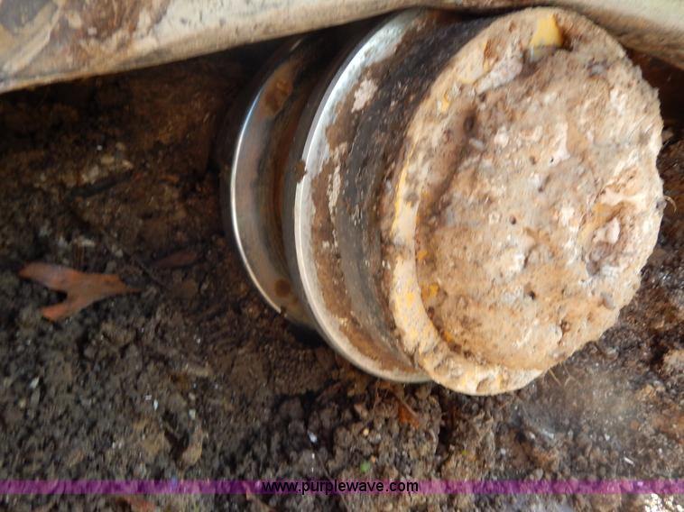 image for item H3436 1988 Caterpillar 963 track loader