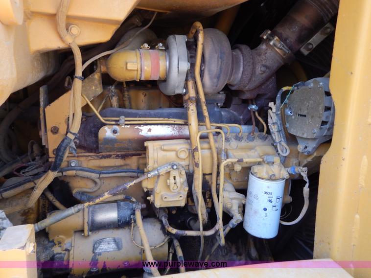 image for item H3436 1988 Caterpillar 963 track loader