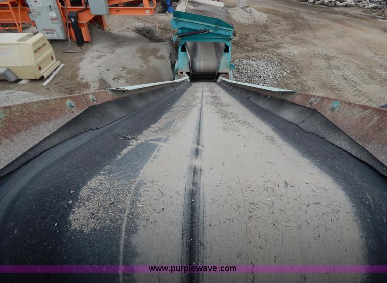 image for item H3437 2006 Powerscreen Chieftain 1400 crawler screening plant