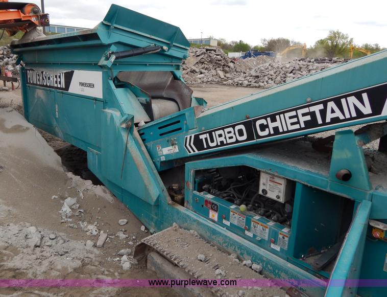 image for item H3437 2006 Powerscreen Chieftain 1400 crawler screening plant