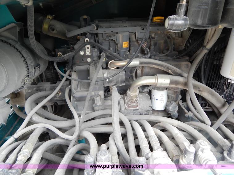 image for item H3437 2006 Powerscreen Chieftain 1400 crawler screening plant