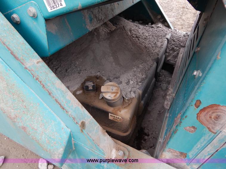 image for item H3437 2006 Powerscreen Chieftain 1400 crawler screening plant