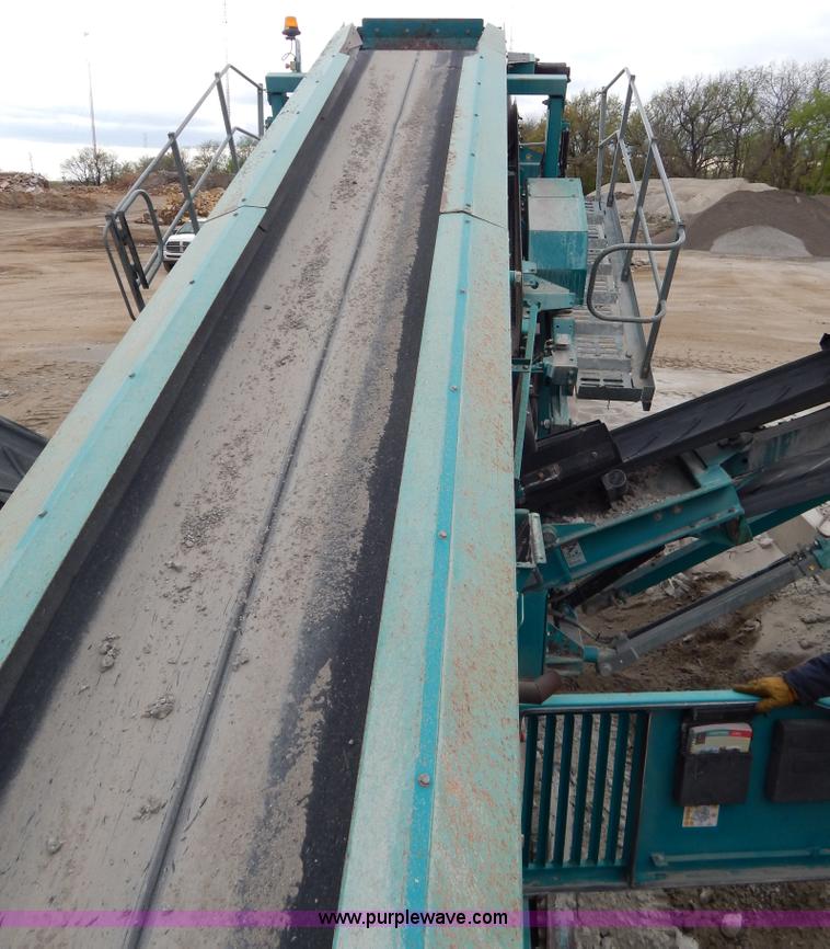 image for item H3437 2006 Powerscreen Chieftain 1400 crawler screening plant