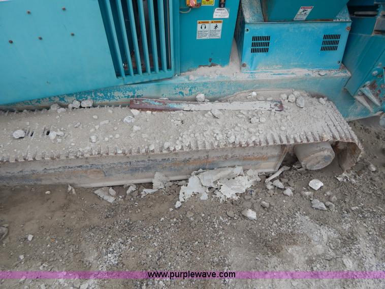 image for item H3437 2006 Powerscreen Chieftain 1400 crawler screening plant