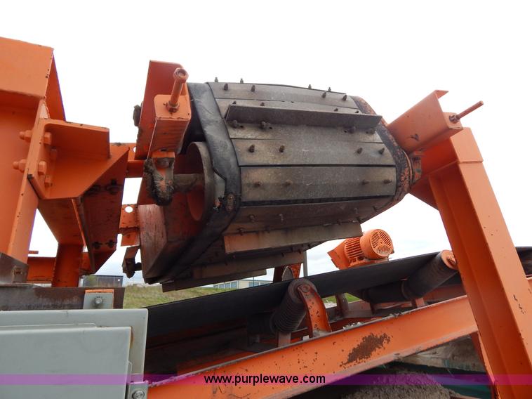 image for item H3438 1998 Eagle 1000-15CV portable impact crusher