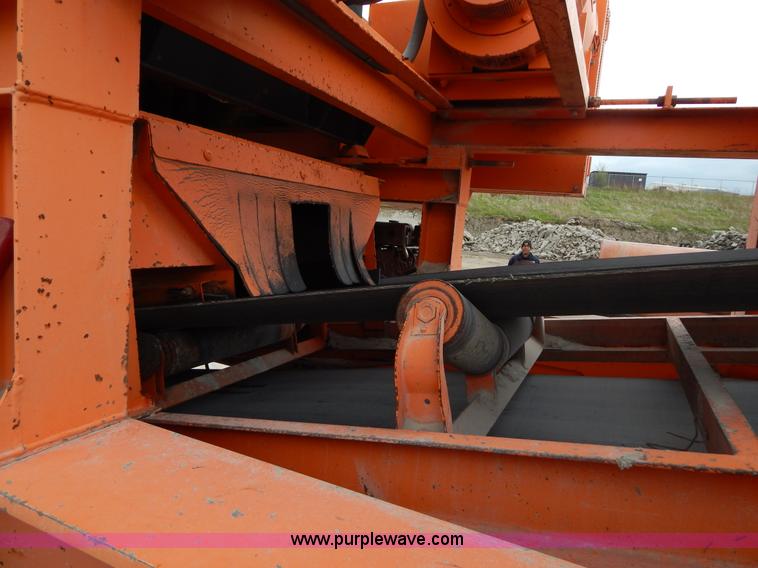 image for item H3438 1998 Eagle 1000-15CV portable impact crusher