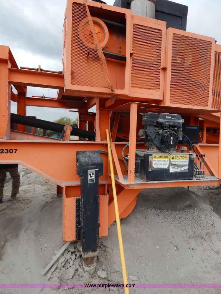 image for item H3438 1998 Eagle 1000-15CV portable impact crusher