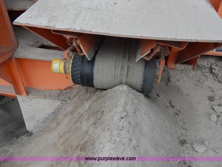 image for item H3438 1998 Eagle 1000-15CV portable impact crusher