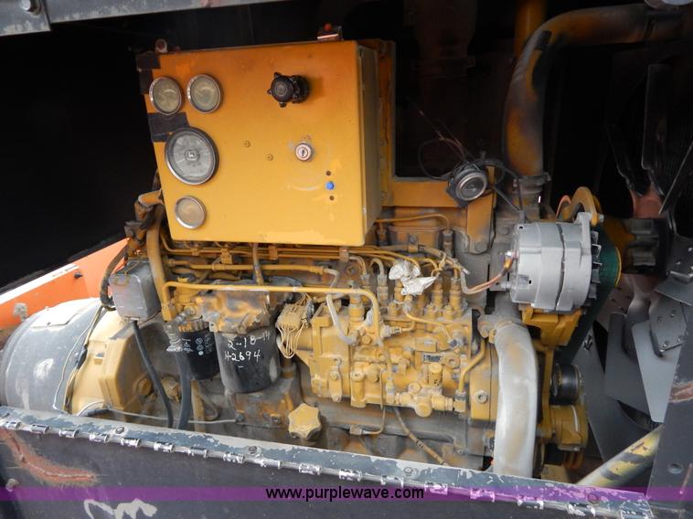 image for item H3438 1998 Eagle 1000-15CV portable impact crusher