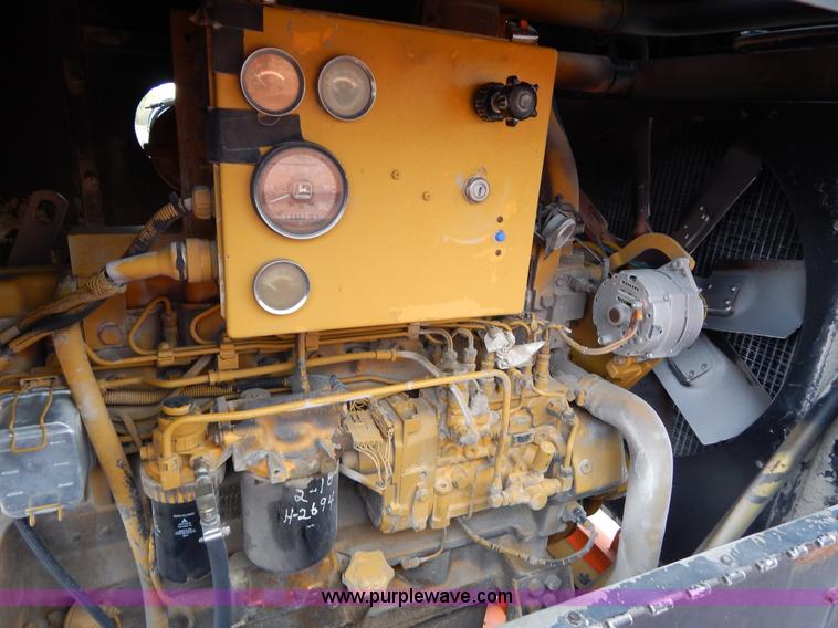 image for item H3438 1998 Eagle 1000-15CV portable impact crusher