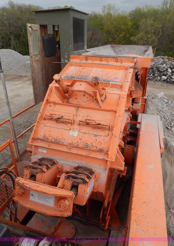 image for item H3438 1998 Eagle 1000-15CV portable impact crusher