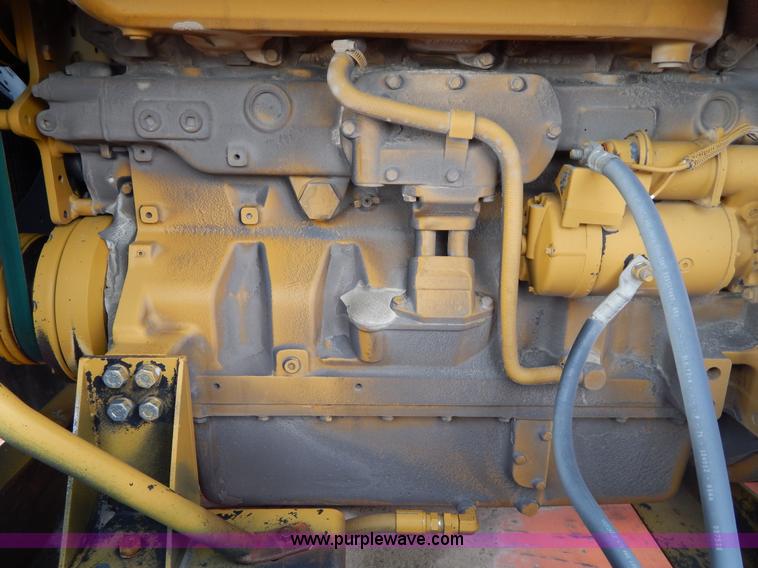 image for item H3438 1998 Eagle 1000-15CV portable impact crusher