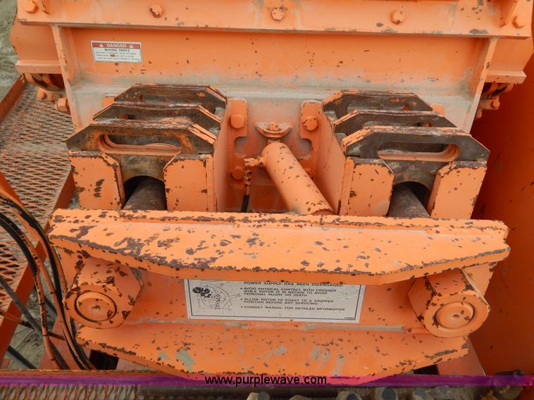 image for item H3438 1998 Eagle 1000-15CV portable impact crusher