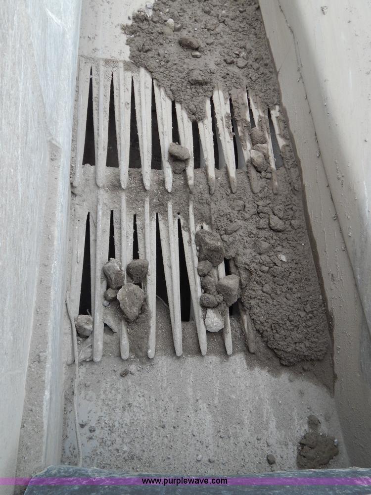 image for item H3438 1998 Eagle 1000-15CV portable impact crusher