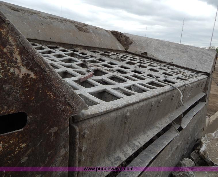 image for item H3439 Nordberg CV90D deck screen