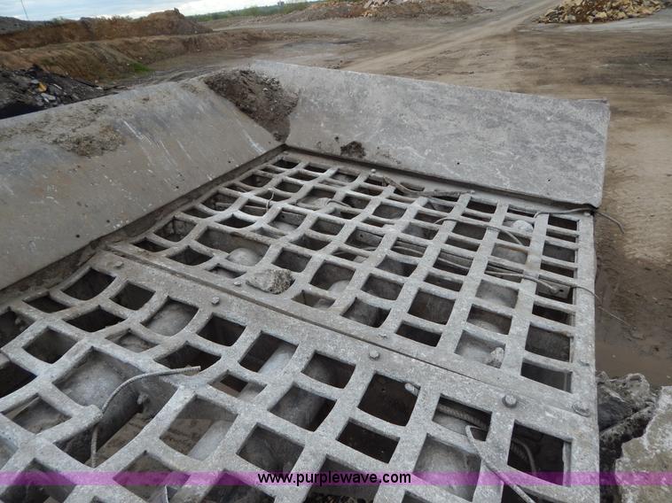 image for item H3439 Nordberg CV90D deck screen