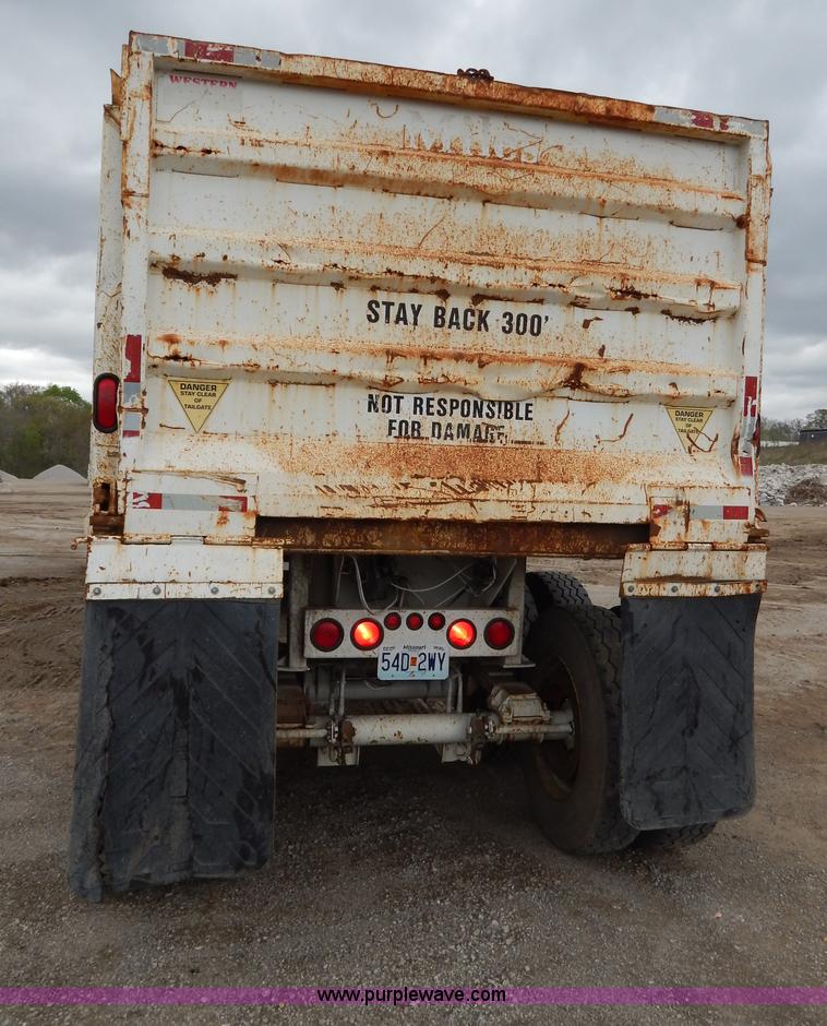 image for item H3440 1996 West barrel end dump trailer