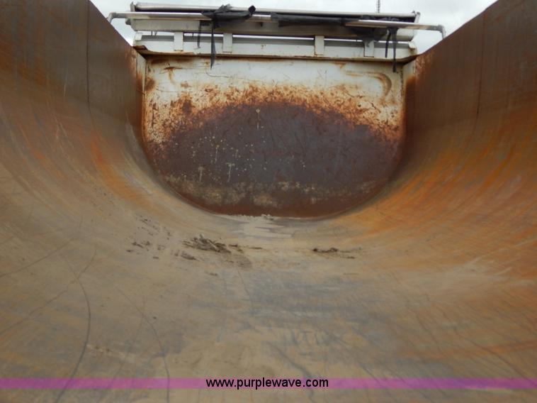 image for item H3440 1996 West barrel end dump trailer