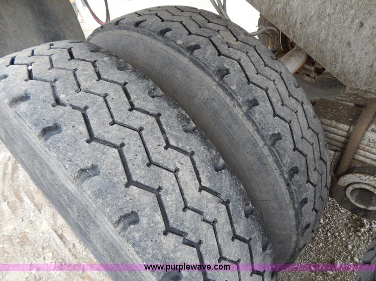 image for item H3440 1996 West barrel end dump trailer