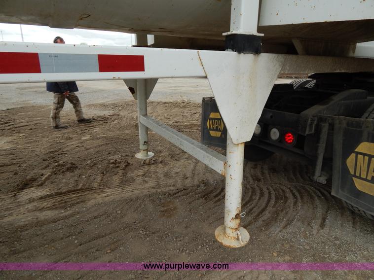 image for item H3440 1996 West barrel end dump trailer