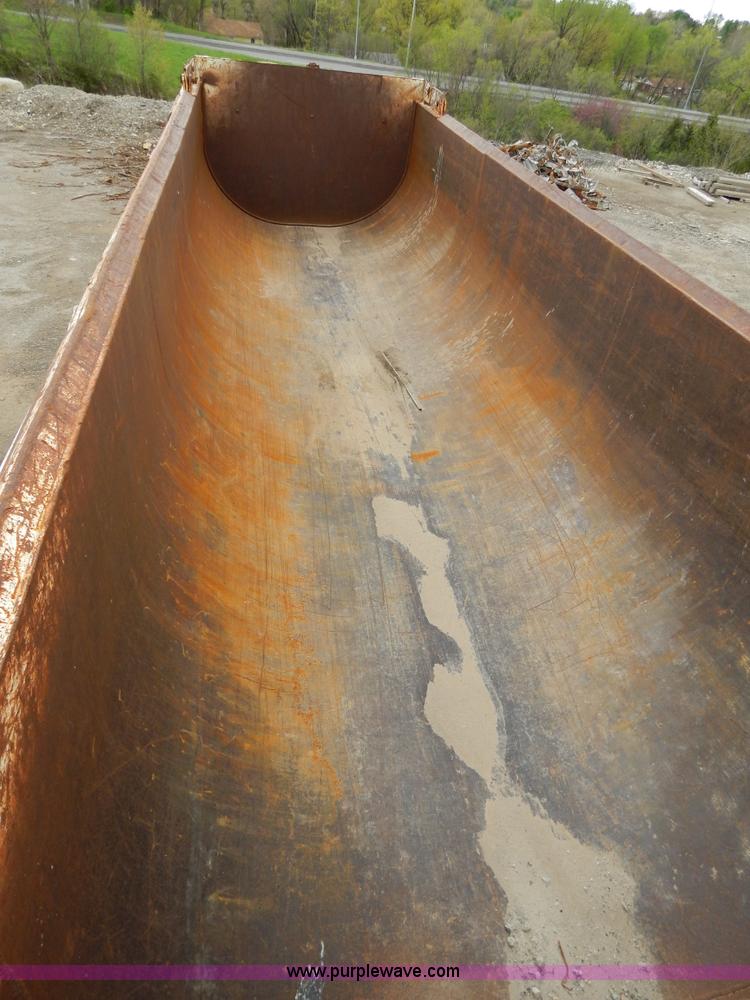 image for item H3440 1996 West barrel end dump trailer