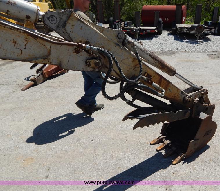 image for item H3441 1995 Takeuchi TB035 compact excavator