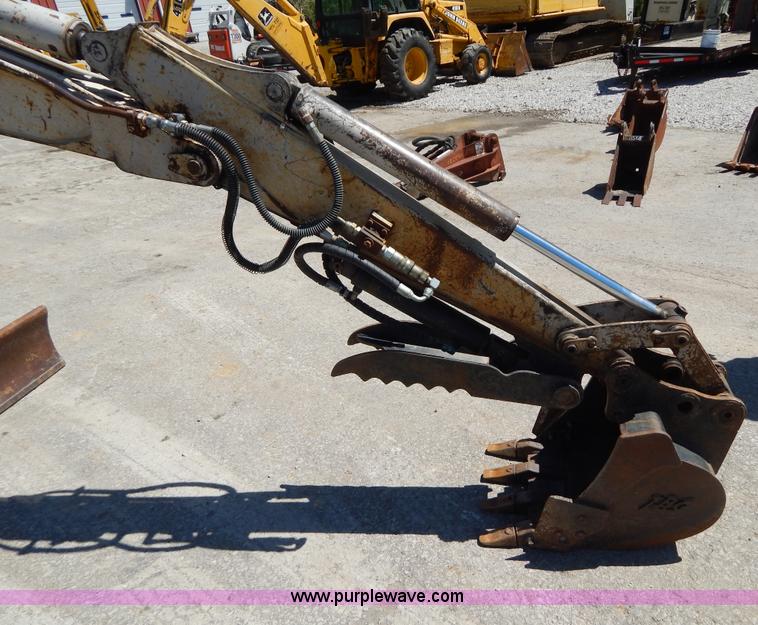 image for item H3441 1995 Takeuchi TB035 compact excavator