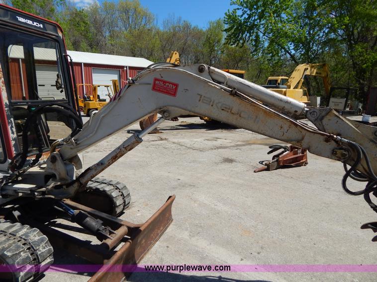 image for item H3441 1995 Takeuchi TB035 compact excavator
