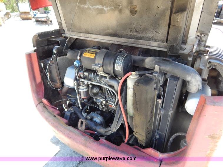 image for item H3441 1995 Takeuchi TB035 compact excavator