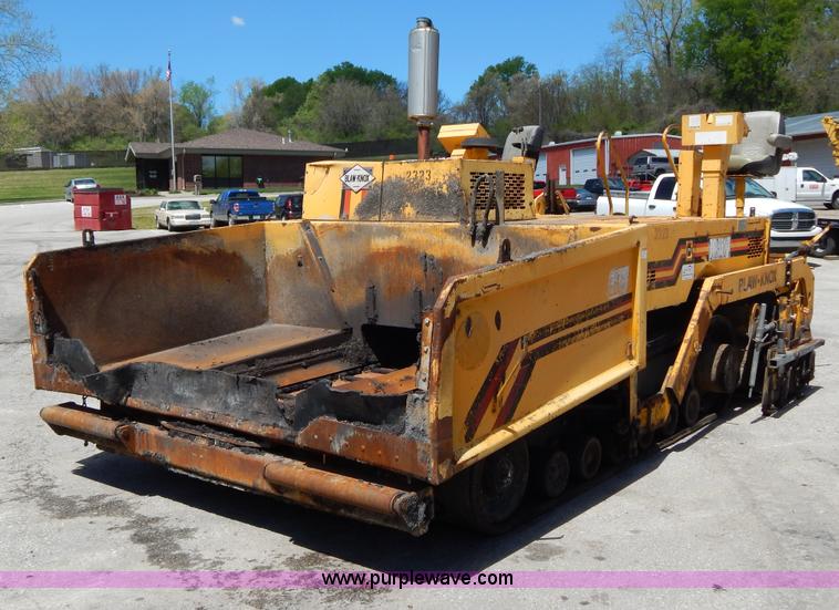 image for item H3442 2000 Blaw-Knox PF5510 crawler asphalt paver
