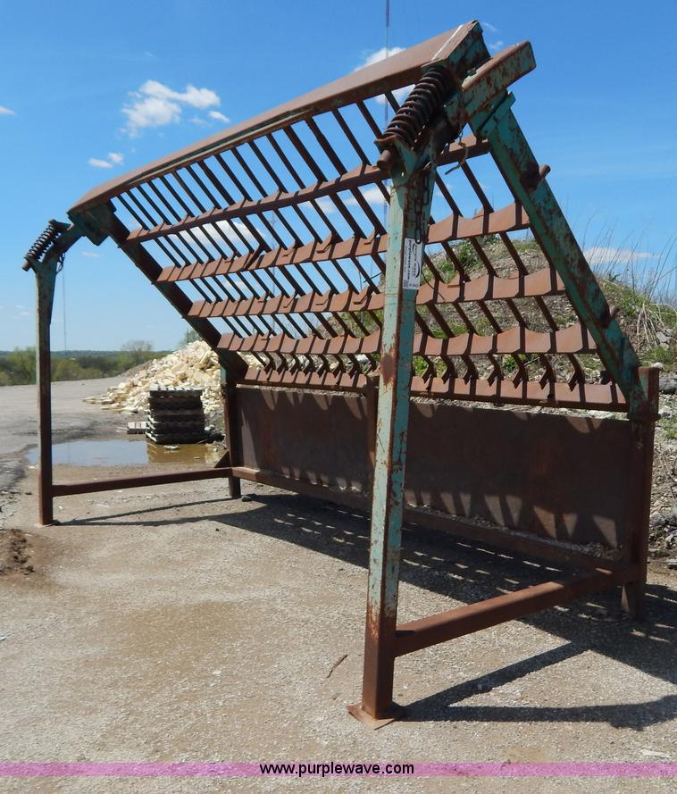 image for item H3443 Lucky 8' x 16' stationary rip rap screen