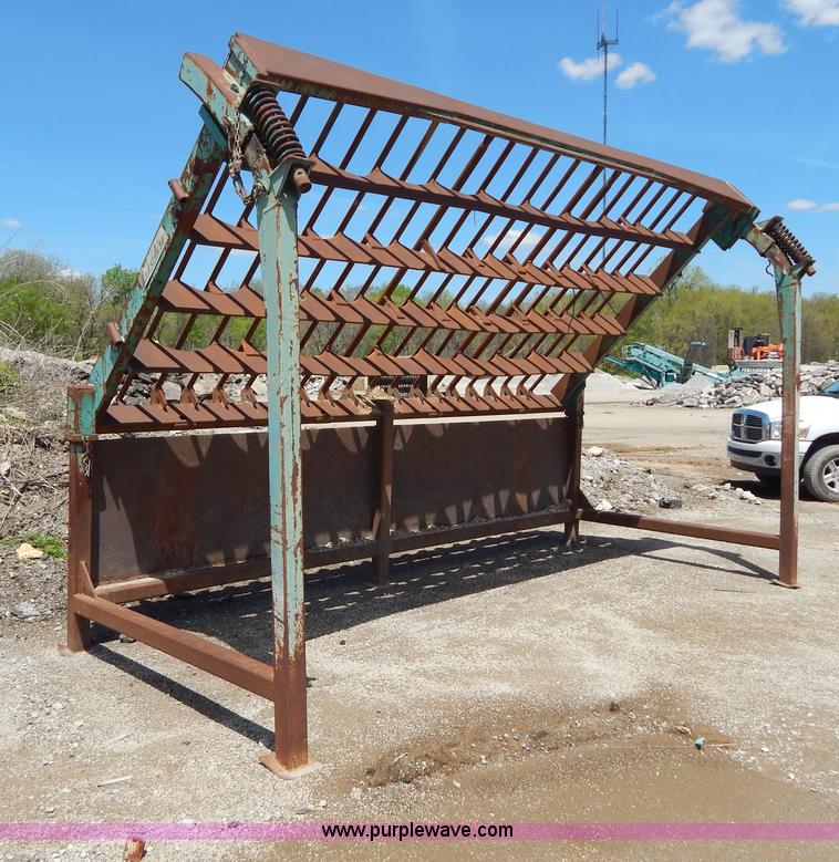 image for item H3443 Lucky 8' x 16' stationary rip rap screen