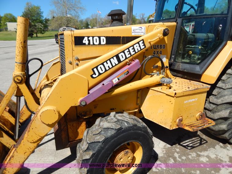 image for item H3444 1995 John Deere 410D backhoe
