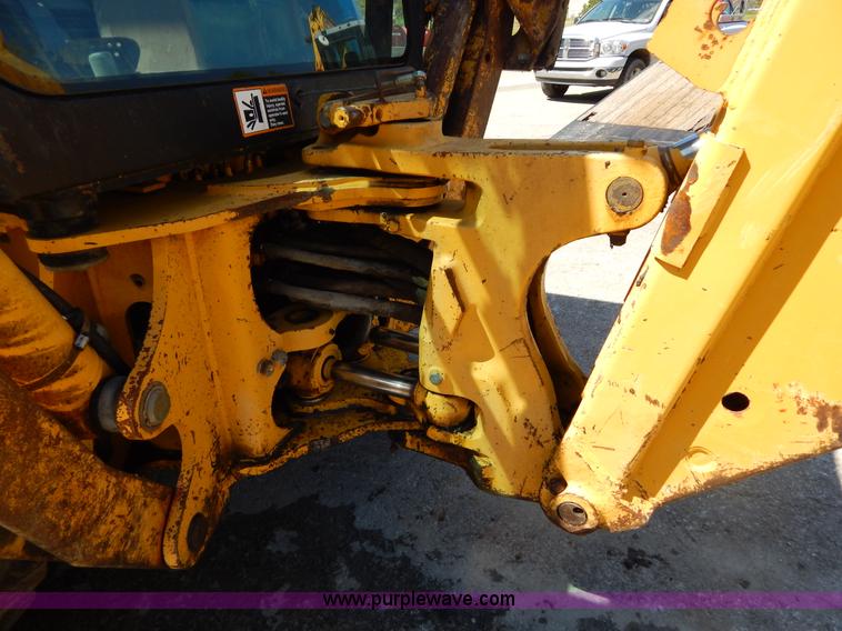 image for item H3444 1995 John Deere 410D backhoe