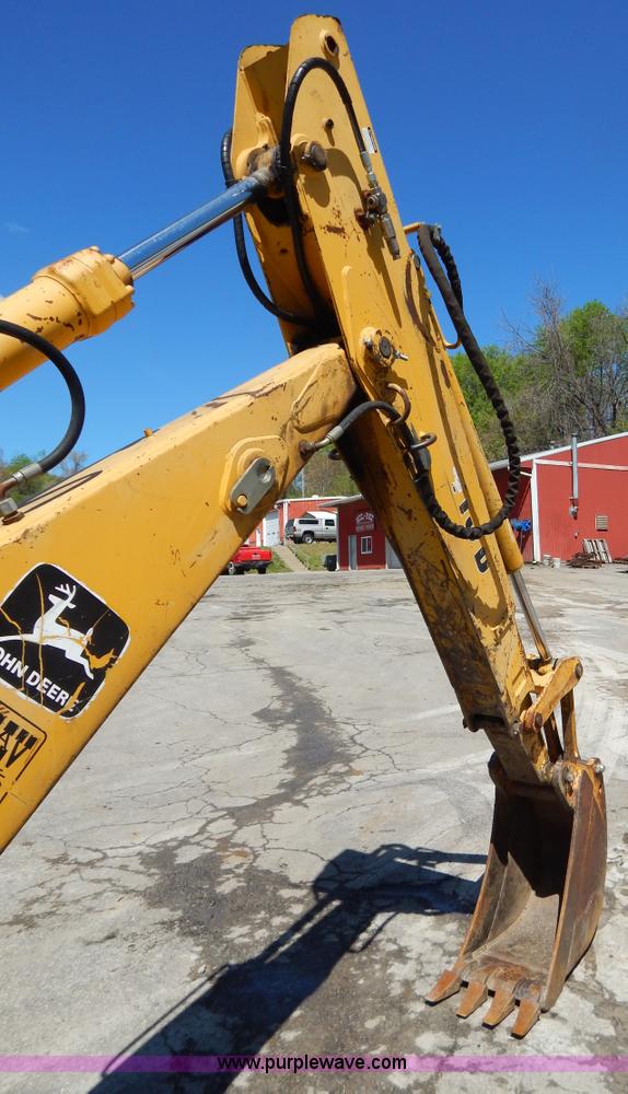 image for item H3444 1995 John Deere 410D backhoe