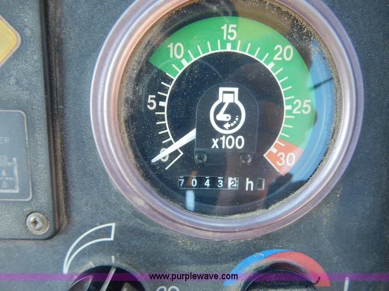 image for item H3444 1995 John Deere 410D backhoe