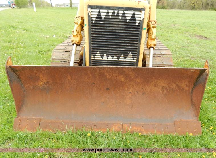 image for item H3445 1973 Caterpillar D4D dozer