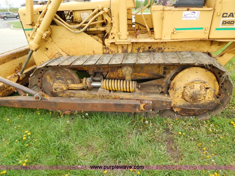 image for item H3445 1973 Caterpillar D4D dozer