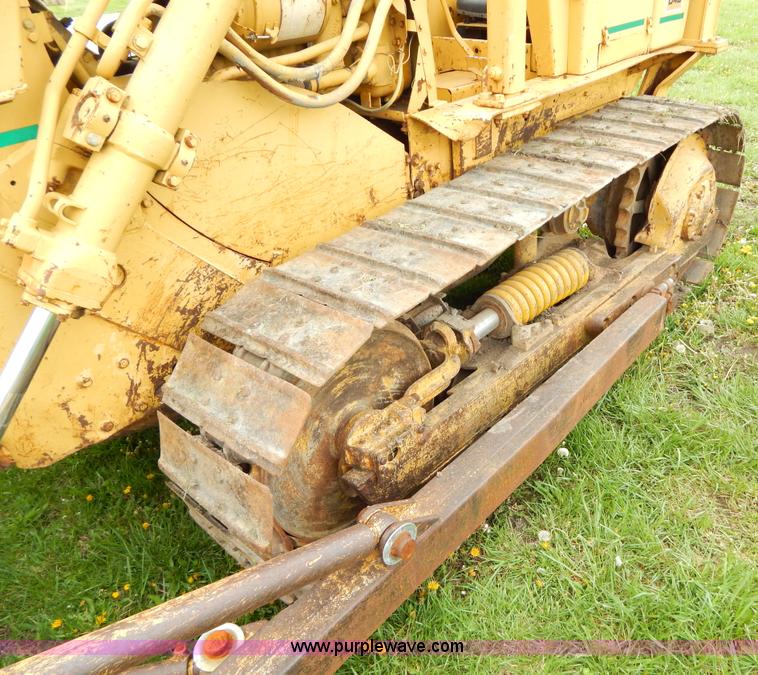 image for item H3445 1973 Caterpillar D4D dozer