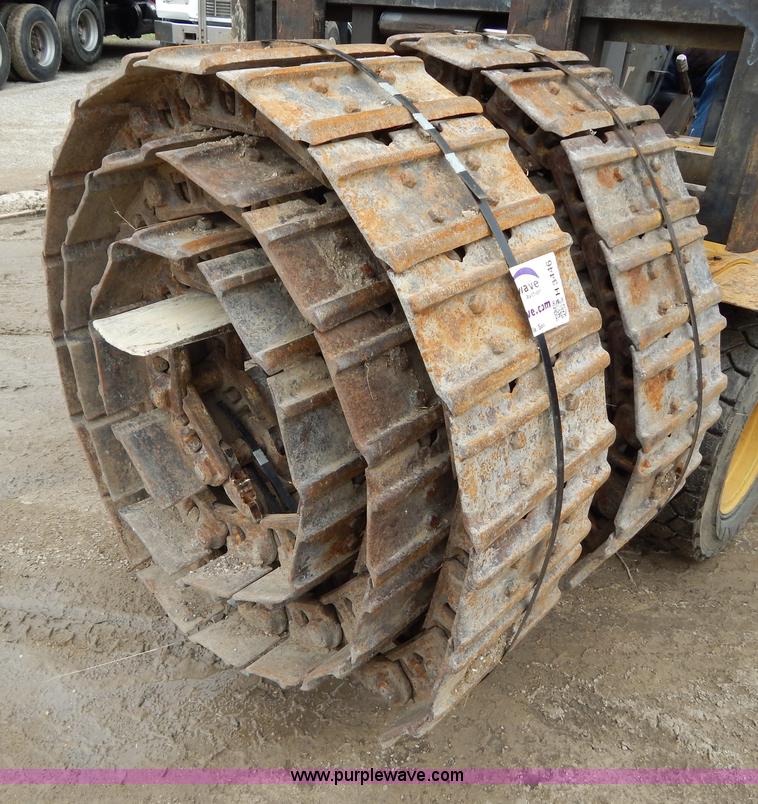 image for item H3446 Assorted Caterpillar 963 parts