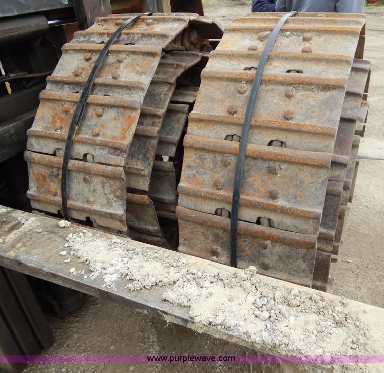 image for item H3446 Assorted Caterpillar 963 parts